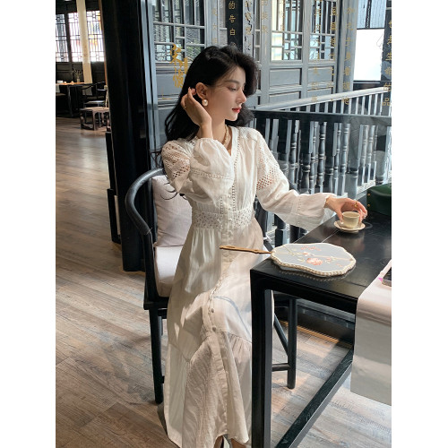AM NANA秋冬法式打底連衣裙輕熟風氣質白色仙女裙顯瘦內搭長裙子