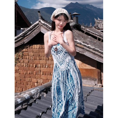 雲南大理洱海新疆旅遊拍照多巴胺穿搭女裝一整套民族風沙灘連衣裙