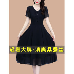 高級感桑蠶絲連衣裙女2025夏新款收腰顯瘦輕熟風黑色真絲a字裙子