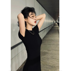 MUAMY夏季新款法式復古赫本小黑裙高級感小衆開叉修身顯瘦連衣裙