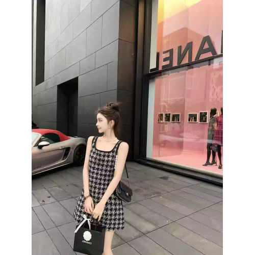 重工色織提花格紋吊帶連衣裙女2025夏季新款設計感氣質百搭背心裙
