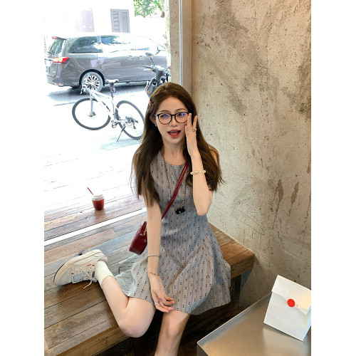 學院風圓領無袖收腰顯瘦連衣裙女夏季法式灰色短款氣質背心A字裙