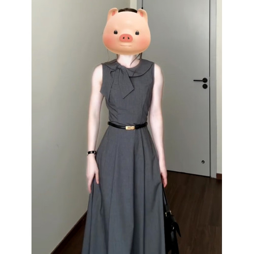 高級感法式灰色無袖背心連衣裙子女裝夏季2025新款巨好看收腰長裙