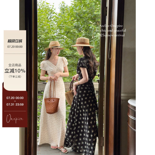 Atelier Onepire|“苔絲”法式V領蕾絲緞面高級感名媛碎花連衣裙