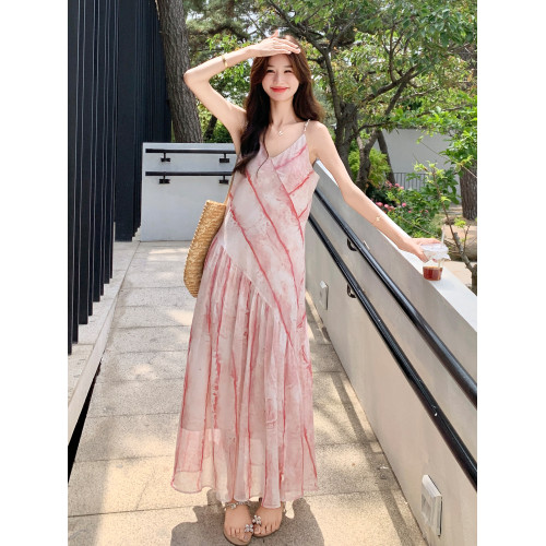 粉色暈染條紋印花吊帶連衣裙女2025夏新款法式度假風絕美氣質長裙