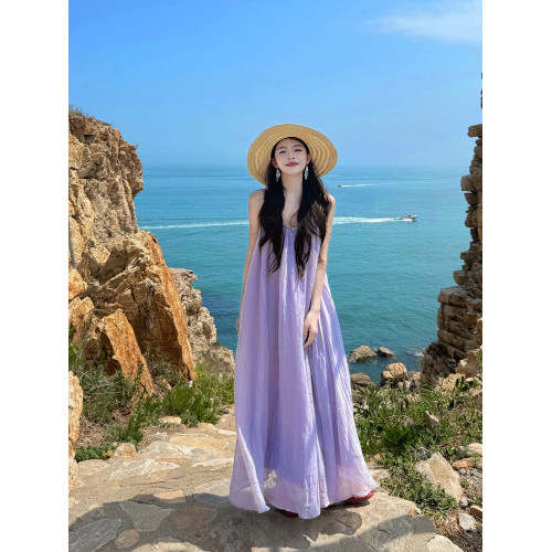 大碼微胖mm法式優雅氣質掛脖吊帶連衣裙女夏季設計感顯瘦寬松長裙