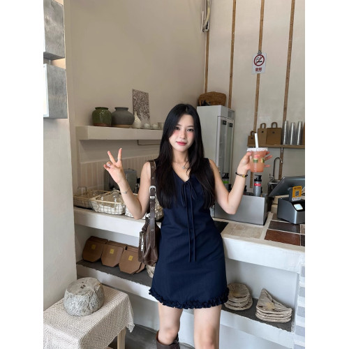 藏青色無袖收腰連衣裙女小個子夏2025新款綁帶木耳邊v領背心短裙