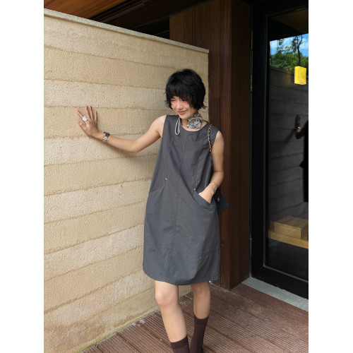 BUUYIE 昀辰 無袖背心裙女夏新款高級感氣質中長款寬松馬甲連衣裙