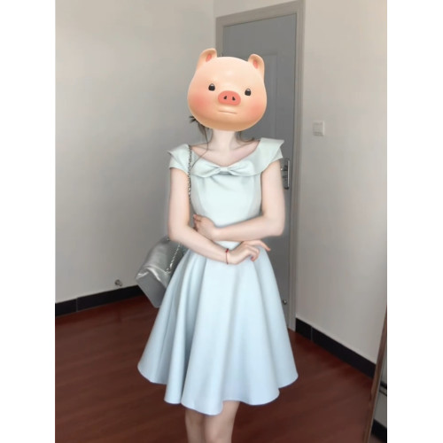 清新甜美風高級感氣質連衣裙女夏小個子純色收腰顯瘦赫本小黑短裙