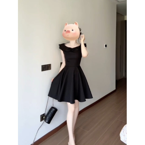 清新甜美風高級感氣質連衣裙女夏小個子純色收腰顯瘦赫本小黑短裙
