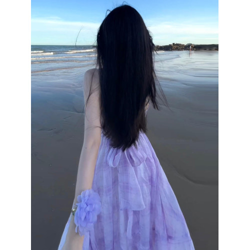海邊度假紫色掛脖吊帶連衣裙子女裝夏季2025新款法式露背沙灘長裙