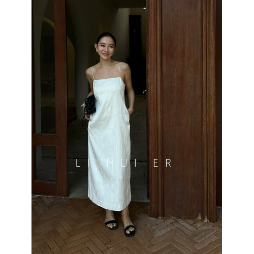 LiHuiEr李慧兒 花瓣 白色吊帶連衣裙女高級感巨好看獨特漂亮長裙