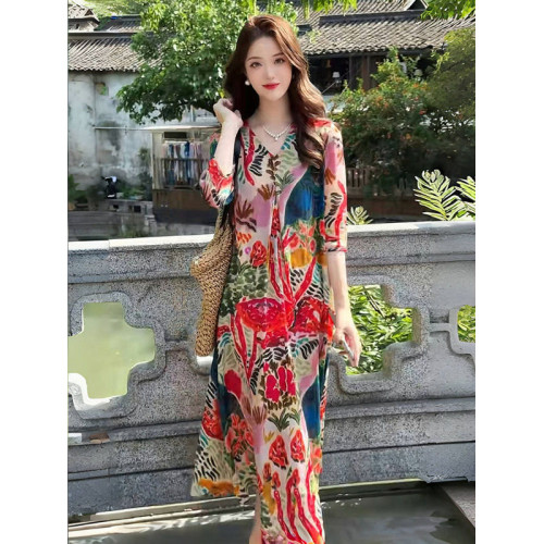 輕奢大牌洋氣真絲印花連衣裙2025夏季新款寬松顯瘦法式氣質長裙