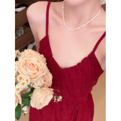 紅色吊帶連衣裙子女夏季2025新款鏤空無袖長裙夏日巨好看穿搭套裝