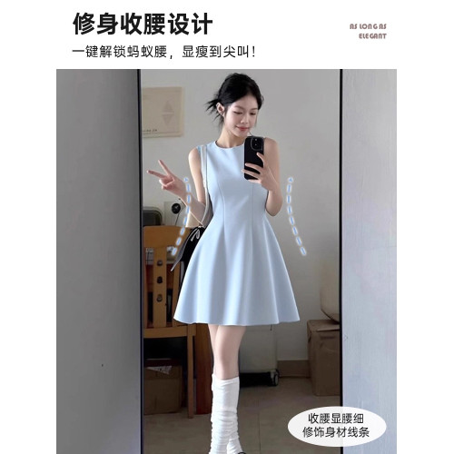 王心淩同款連衣裙女2025新款夏季純欲風法式方領蝴蝶結修身吊帶裙