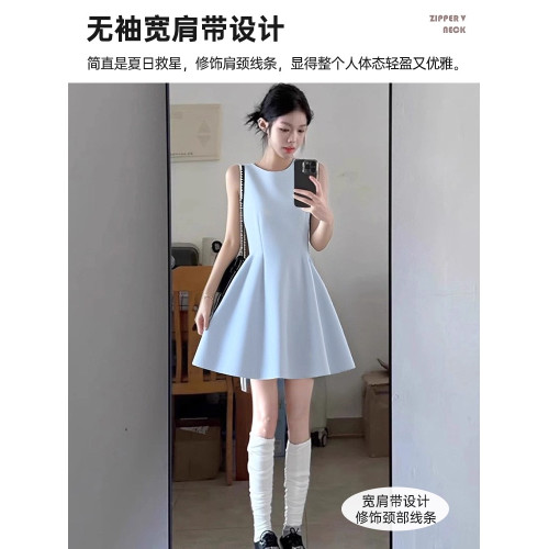 王心淩同款連衣裙女2025新款夏季純欲風法式方領蝴蝶結修身吊帶裙