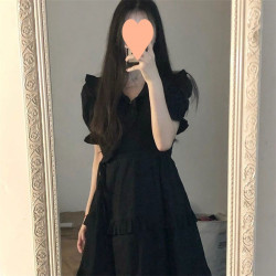 可鹽可甜短袖氣質小黑裙木耳邊V領連衣裙女學生夏系帶收腰a字