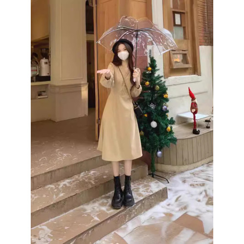 高級感初戀茶歇裙子燈芯絨配大衣長裙女秋季法式溫柔風連衣裙