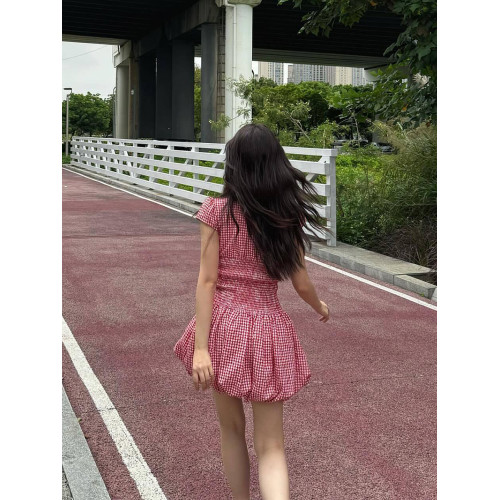 虞書訢同款紅色格子連衣裙小心機設計感純欲風甜美減齡收腰短裙女