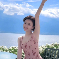 毛曉彤同款法式方領碎花無袖吊帶裙女夏新海邊度假優雅收腰連衣裙