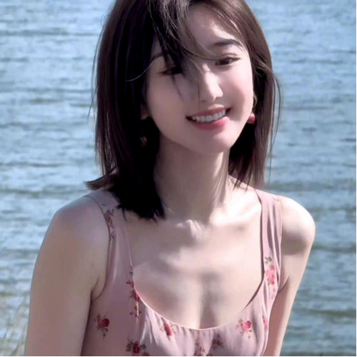 毛曉彤同款法式方領碎花無袖吊帶裙女夏新海邊度假優雅收腰連衣裙