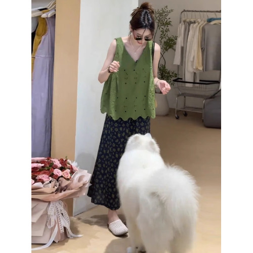 綠色碎花連衣裙子女夏季2025新款夏日巨好看ootd穿搭一整套裝氣質