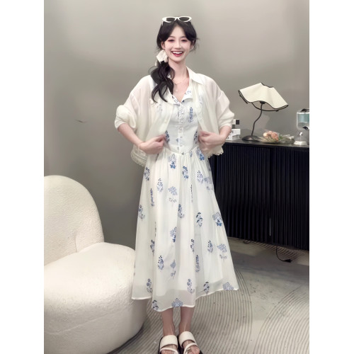 2025夏季新款法式氣質高級感白色碎花無袖連衣裙女收腰顯瘦長裙子