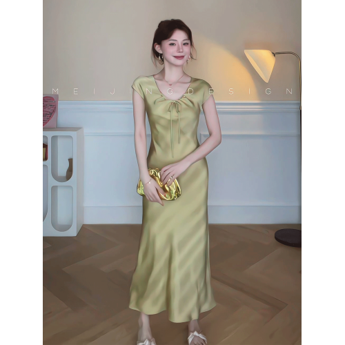 高級感端面顯白連衣裙女2025夏季新款法式氣質優雅抽繩綁帶魚尾裙