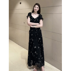 法式復古印花短袖吊帶連衣裙女夏季荷葉邊收腰顯瘦蝴蝶碎花長裙子