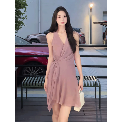 無袖掛脖連衣裙女2025夏季新款高級感氣質綁帶顯瘦小個子雪紡短裙