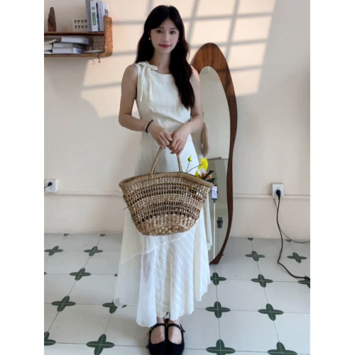 無袖白色連衣裙子女夏季2025新款夏日絕美吊帶長裙輕熟小衆不撞款
