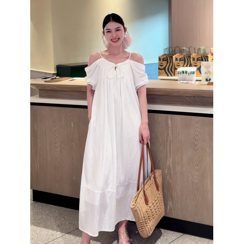 白色寬松露肩簡約連衣裙女2025夏季新款慵懶風減齡氣質百搭長裙