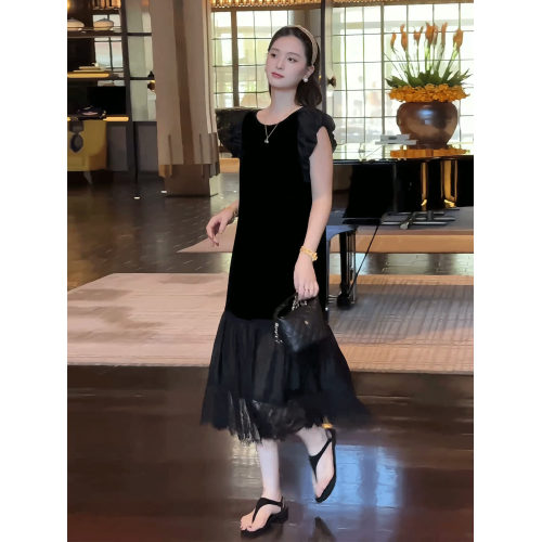 法式黑色赫本風泡泡袖連衣裙女2025年夏季新款高級感拼接蕾絲長裙