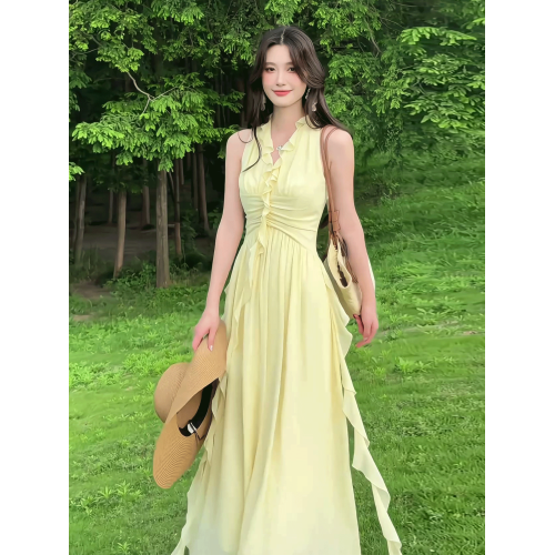 無袖V領掛脖連衣裙女裝2025夏季新款法式溫柔氣質荷葉邊飄逸長裙