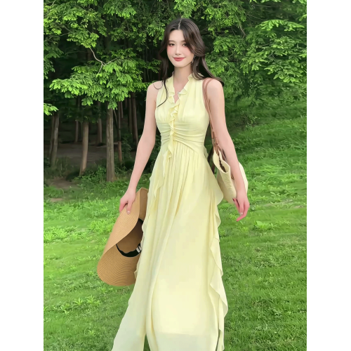 無袖V領掛脖連衣裙女裝2025夏季新款法式溫柔氣質荷葉邊飄逸長裙