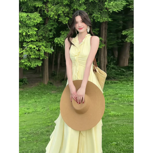 無袖V領掛脖連衣裙女裝2025夏季新款法式溫柔氣質荷葉邊飄逸長裙
