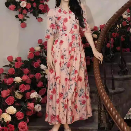 孫怡同款粉色玫瑰花氣質法式連衣裙時尚減齡修身顯瘦碎花長裙女夏