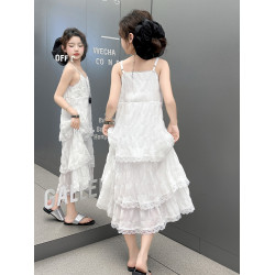 女童夏裝吊帶連衣裙2025新款大兒童白色蛋糕裙女孩海邊度假沙灘裙