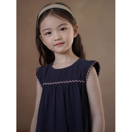 哈齒童裝夏季薄款兒童韓版裙子藏青色背心裙女童中長連衣裙中大童