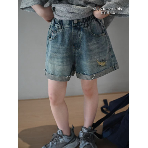 女童牛仔短褲夏季薄款2025新款夏裝女孩柔軟洋氣休閒刺綉兒童褲子