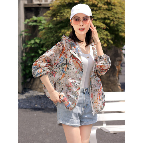 薄款防曬衣女夏季短款外套2025新款透氣寬松花色輕薄加大碼防曬服