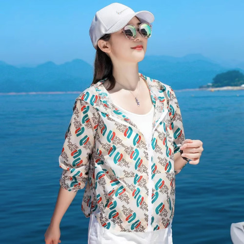 潮牌印花防曬服女短款2025夏季輕薄款透氣戶外度假防曬衣外套ins