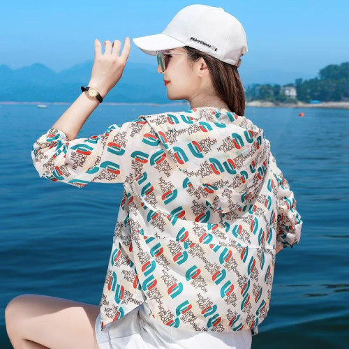 潮牌印花防曬服女短款2025夏季輕薄款透氣戶外度假防曬衣外套ins