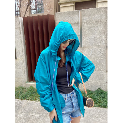 湖藍色大碼防曬衣女夏季2025年新款薄款短外套寬松顯瘦透氣防曬服