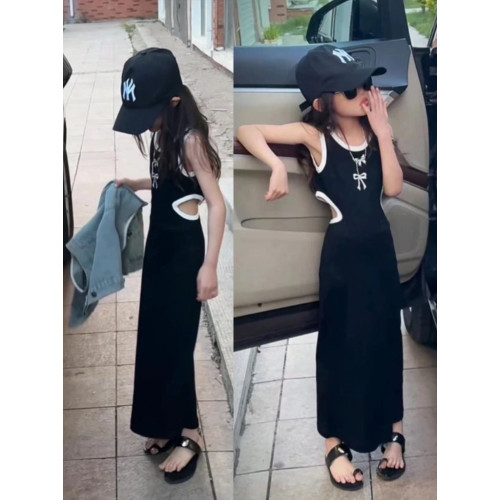 黑色顯瘦慵懶風吊帶連衣裙女童2025夏季休閒露腰設計辣妹背心長裙