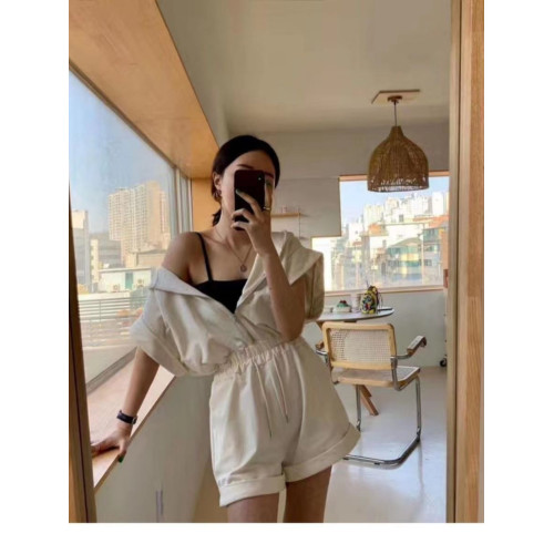 韓國連體短褲套裝女夏季港風休閒氣質連帽高腰顯瘦卷邊濶腿連體衣