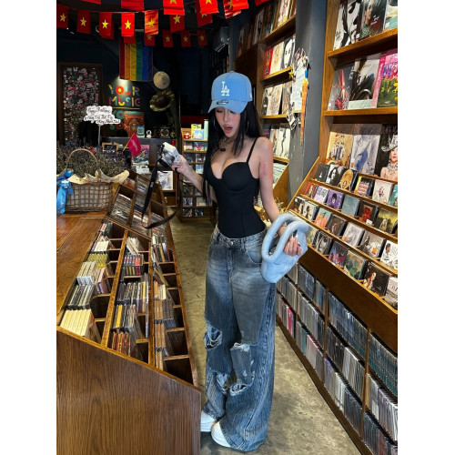 歐美辣妹風V領收腰吊帶連體衣女2025夏季新款性感塑身外穿上衣