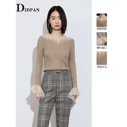 IDPAN流行漂亮毛衣女喇叭袖高級感打底衫獨特黑色肌理感針織衫