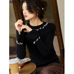 Basic House/百家好法式赫拉黑色釘珠圓領喇叭袖針織打底衫女春季