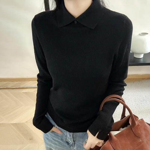 簡約翻領紐釦細羊毛親膚打底衫秋冬女款減齡顯瘦袖口開衩針織上衣